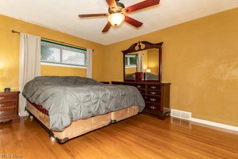 1934 Caronia Drive Lyndhurst OH 44124