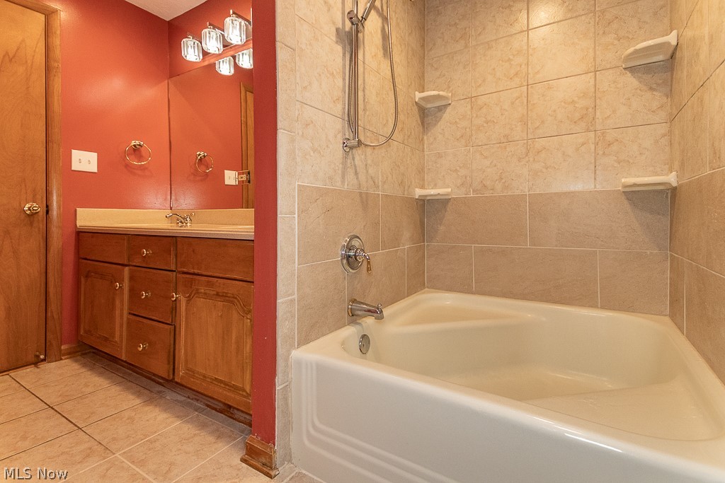 1934 Caronia Drive Lyndhurst OH 44124