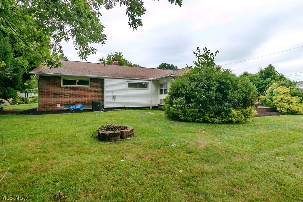 1934 Caronia Drive Lyndhurst OH 44124