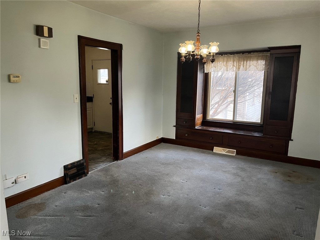 1812 Amberley Avenue Cleveland OH 44109