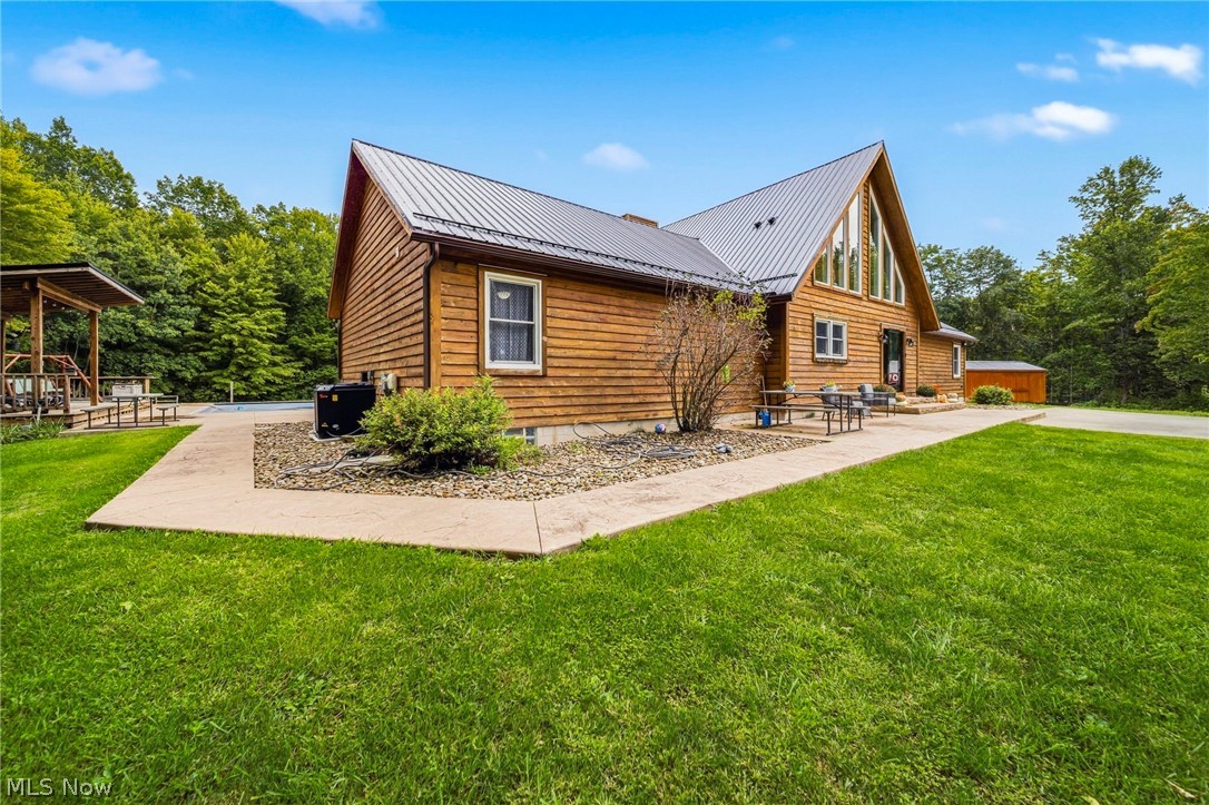 1796 Van Pelt Road Geneva OH 44041