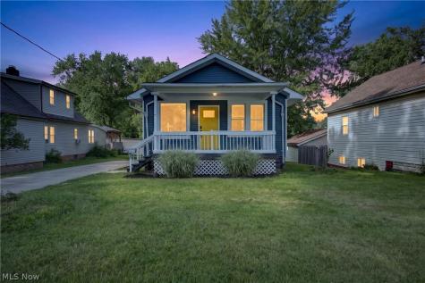 3226 W Ridgewood Drive Parma OH 44134