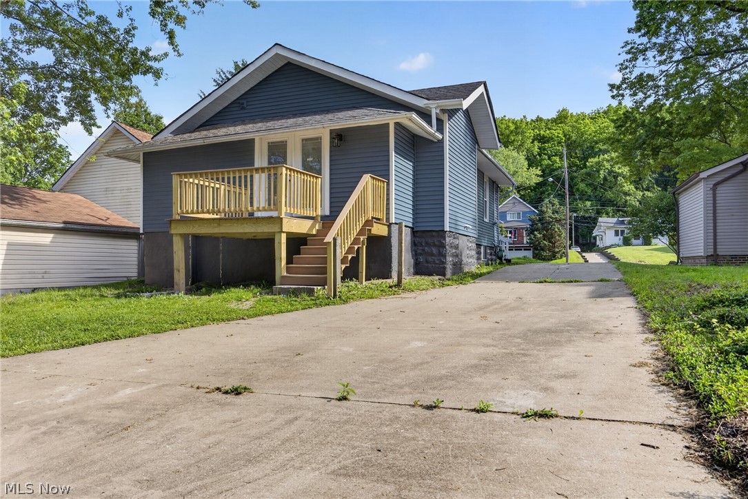 3226 W Ridgewood Drive Parma OH 44134
