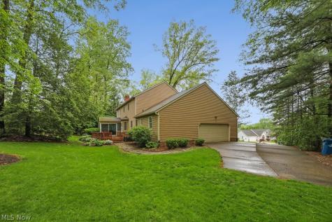 5826 Garth Circle NW Canton OH 44718