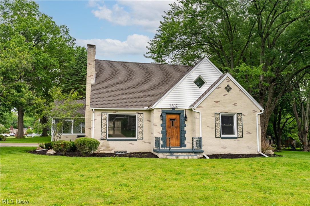 2607 Lakeside Avenue NW Canton OH 44708