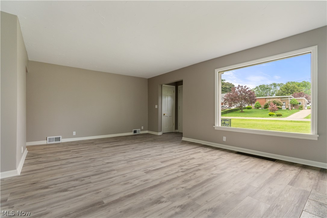2607 Lakeside Avenue NW Canton OH 44708