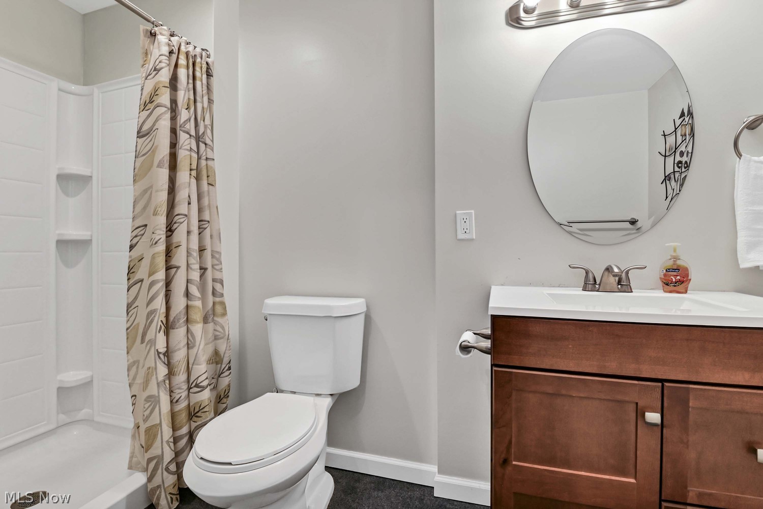 347 Pemberton Drive Elyria OH 44035