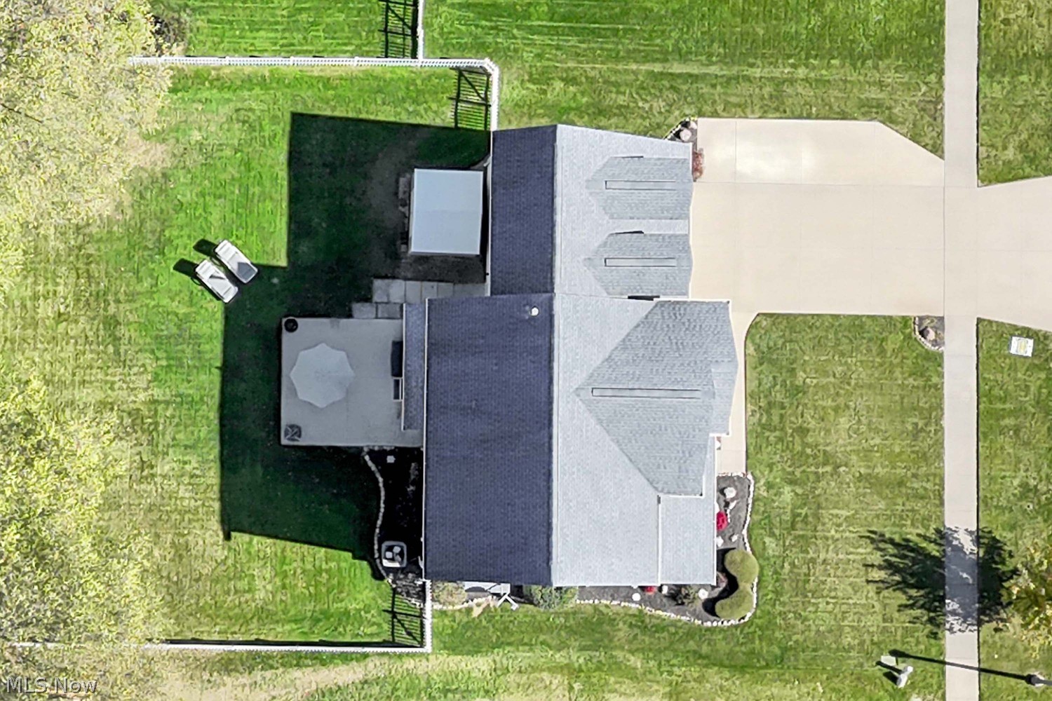 347 Pemberton Drive Elyria OH 44035