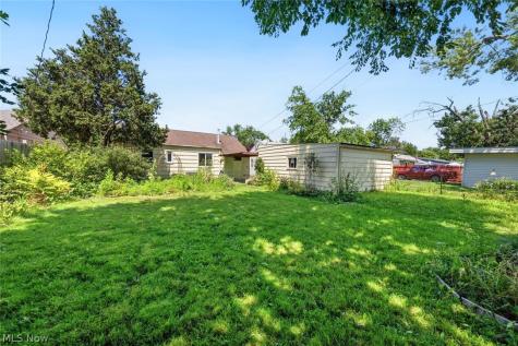 13819 Elsetta Avenue Cleveland OH 44135