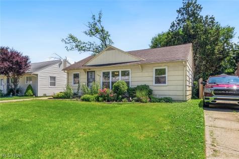 13819 Elsetta Avenue Cleveland OH 44135