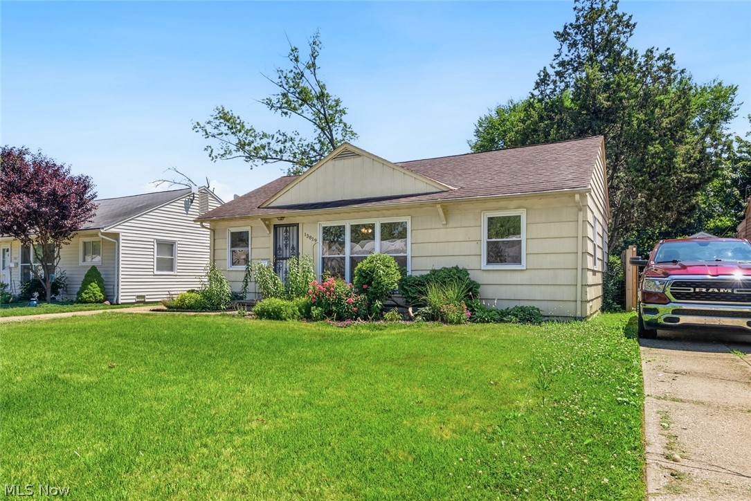 13819 Elsetta Avenue Cleveland OH 44135