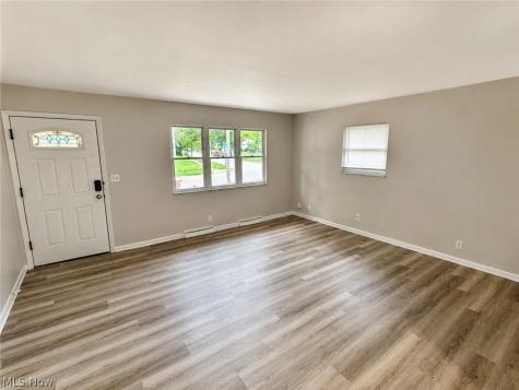 1273 Barcelona Drive Akron OH 44313