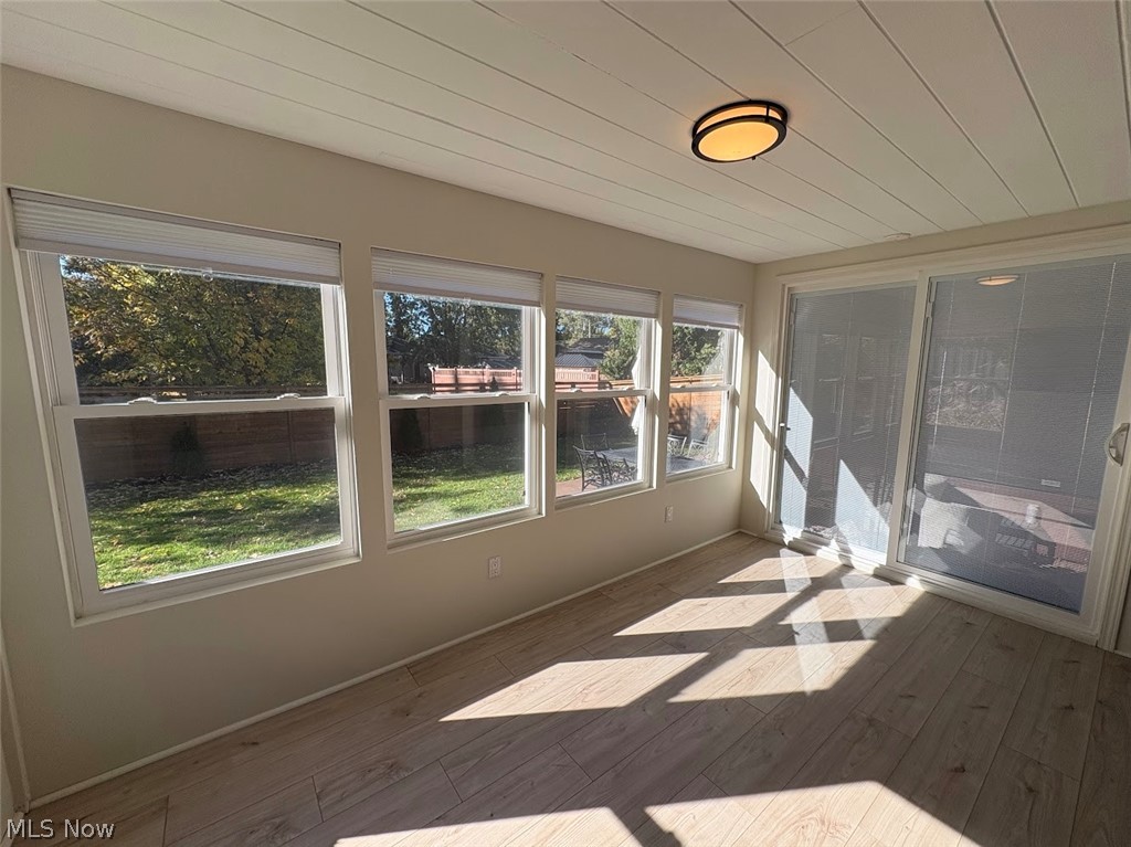 2652 Carmen Drive Rocky River OH 44116