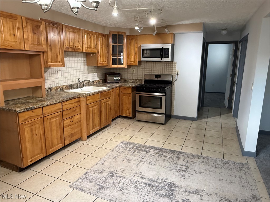 4484 W 53rd Street Cleveland OH 44144