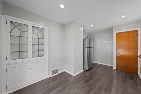 3261 Berea Road Cleveland OH 44111