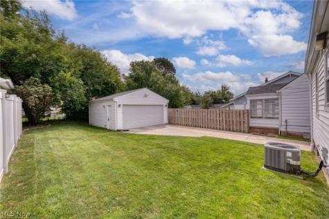3261 Berea Road Cleveland OH 44111