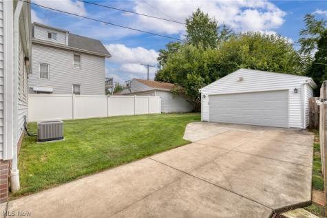 3261 Berea Road Cleveland OH 44111