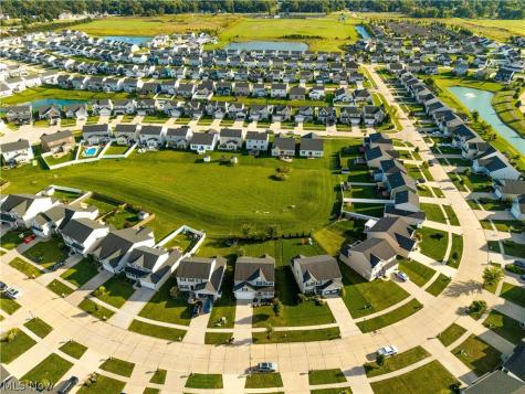 6715 High Perch Drive North Ridgeville OH 44039