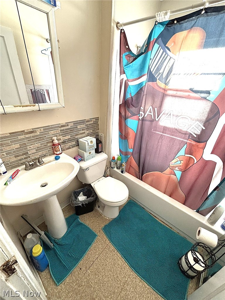 3309 E 137th Street Cleveland OH 44108