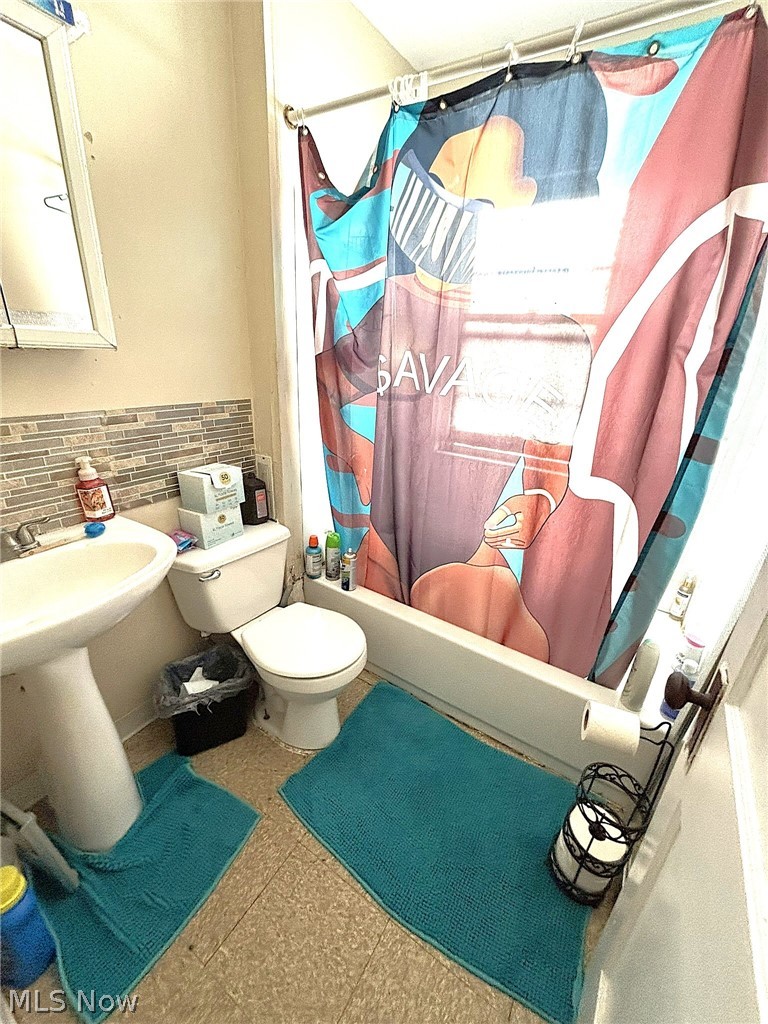 3309 E 137th Street Cleveland OH 44108