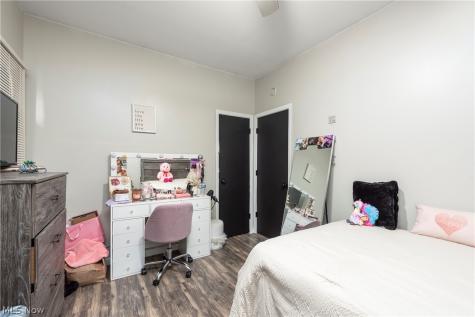 4626 Warner Road Garfield Heights OH 44125