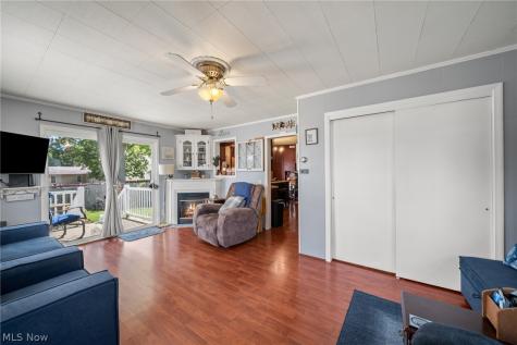 3051 Perrydale Street NW Uniontown OH 44685
