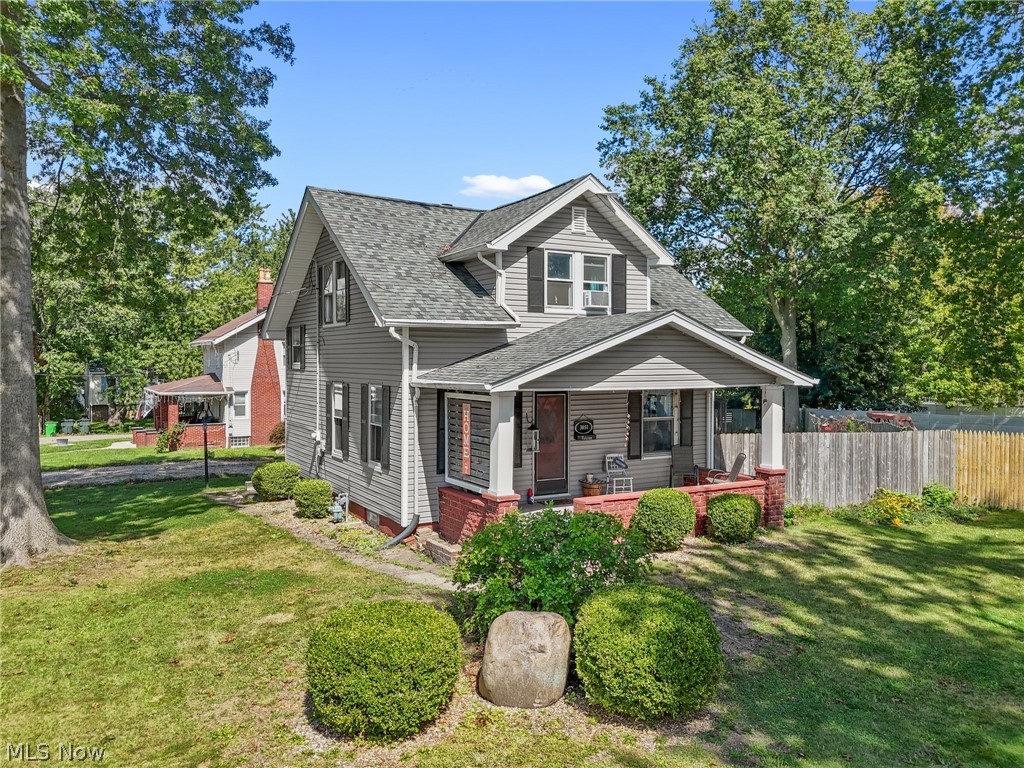 3051 Perrydale Street NW Uniontown OH 44685