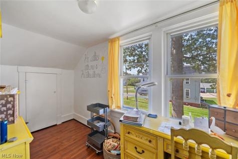 3051 Perrydale Street NW Uniontown OH 44685