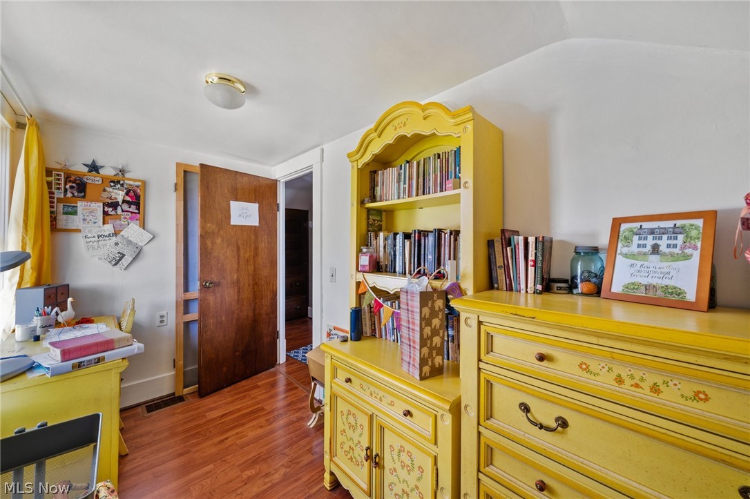 3051 Perrydale Street NW Uniontown OH 44685