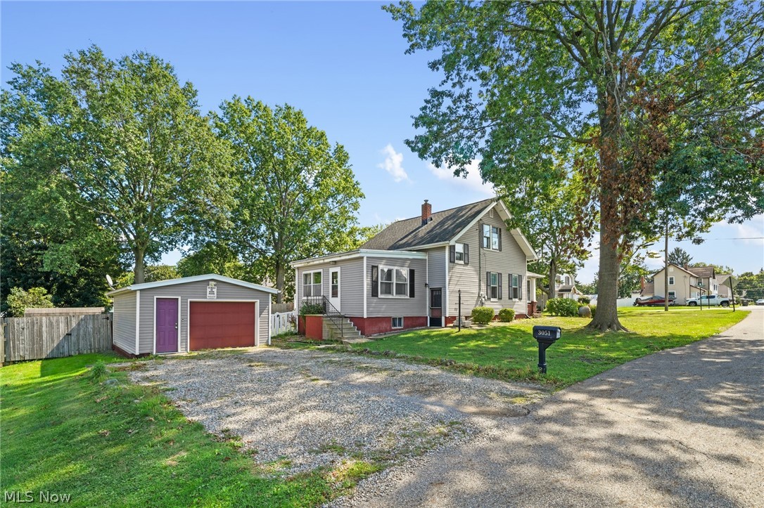 3051 Perrydale Street NW Uniontown OH 44685