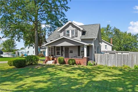 3051 Perrydale Street NW Uniontown OH 44685