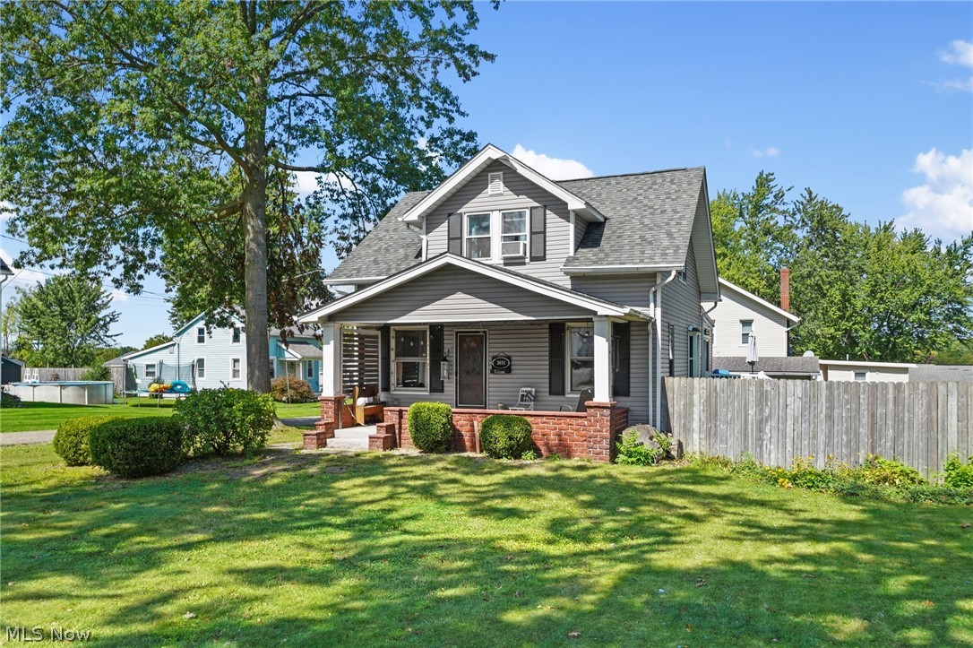 3051 Perrydale Street NW Uniontown OH 44685