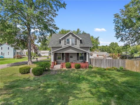 3051 Perrydale Street NW Uniontown OH 44685