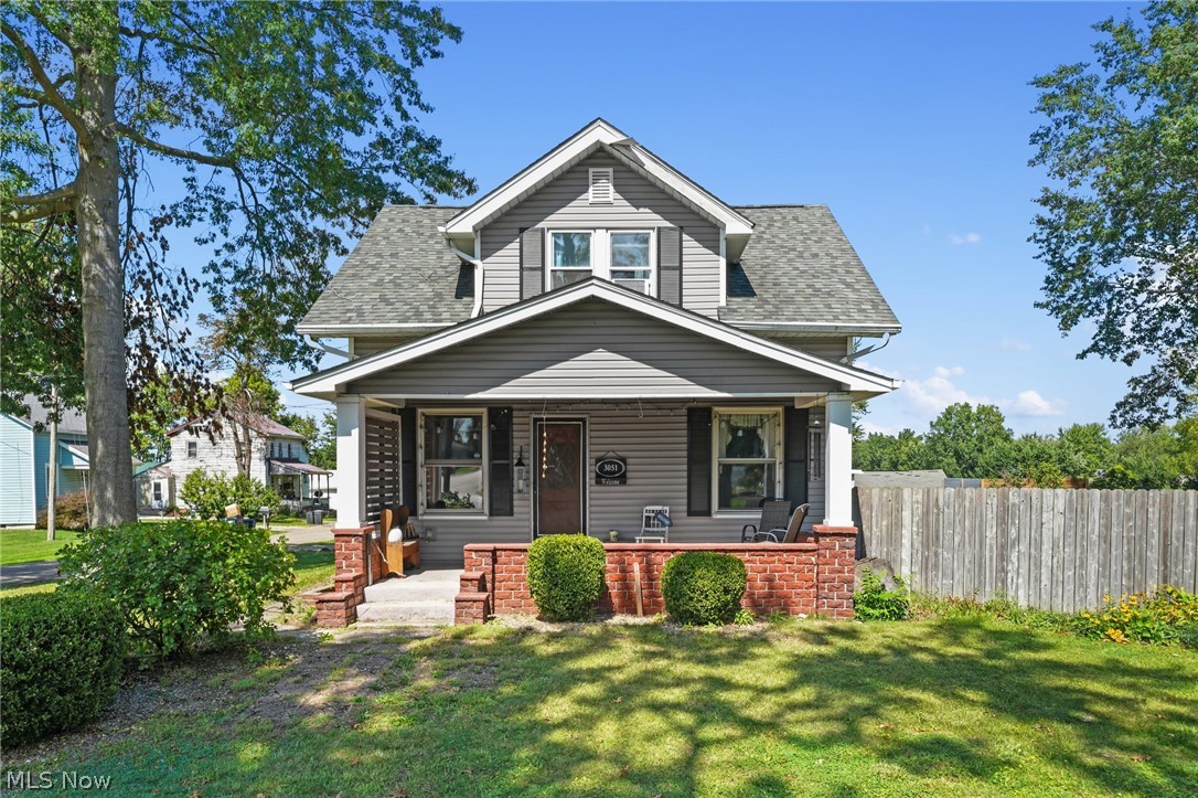 3051 Perrydale Street NW Uniontown OH 44685