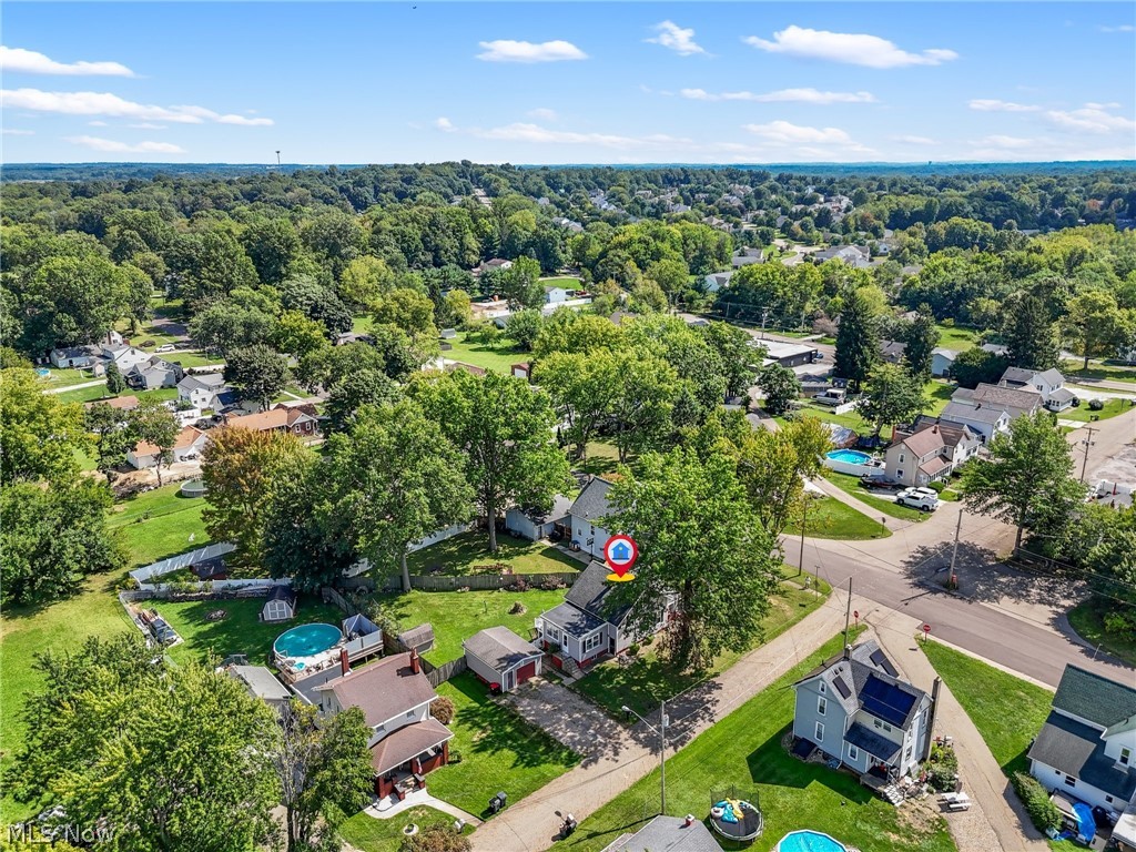 3051 Perrydale Street NW Uniontown OH 44685