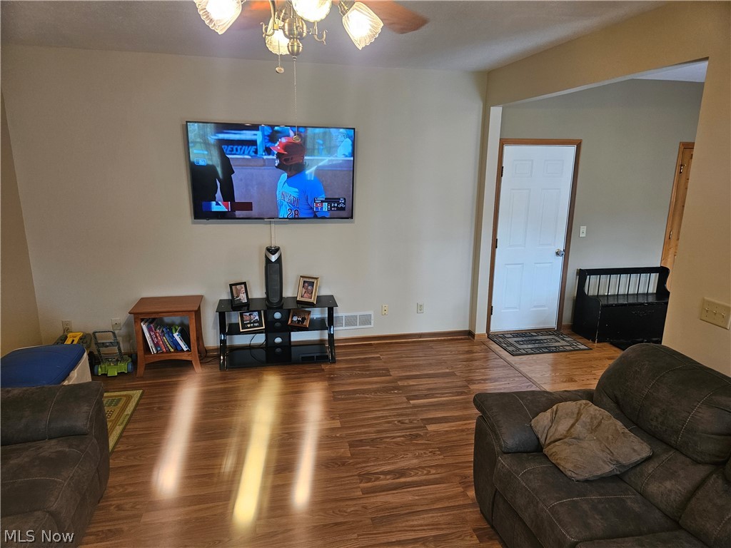 9046 Crouse-willison Road Johnstown OH 43031