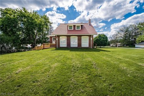 545 Pittsburg Avenue NW North Canton OH 44720