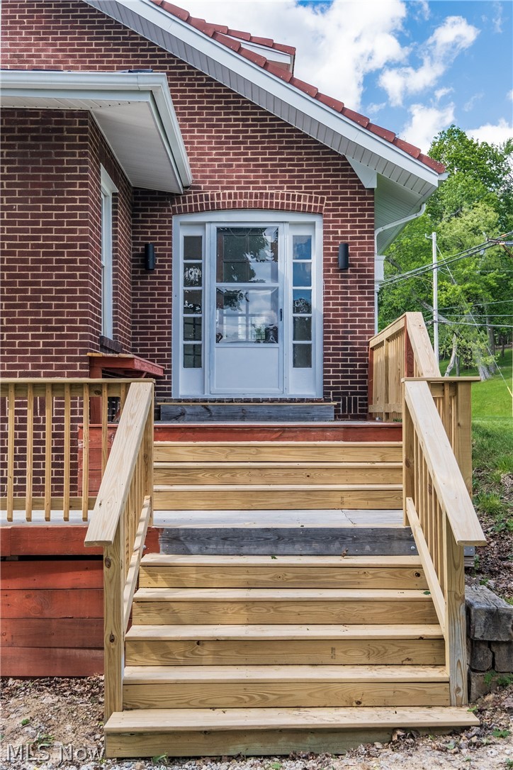 545 Pittsburg Avenue NW North Canton OH 44720