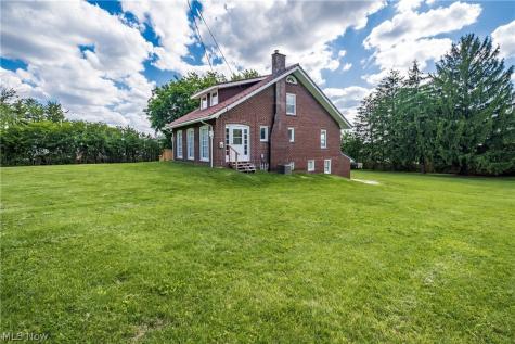 545 Pittsburg Avenue NW North Canton OH 44720