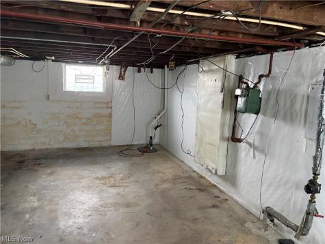 11905 Shadeland Avenue Cleveland OH 44108