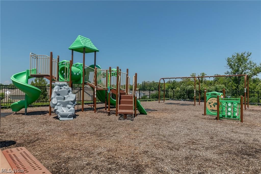 8024 Heatherglen Drive Mentor OH 44060