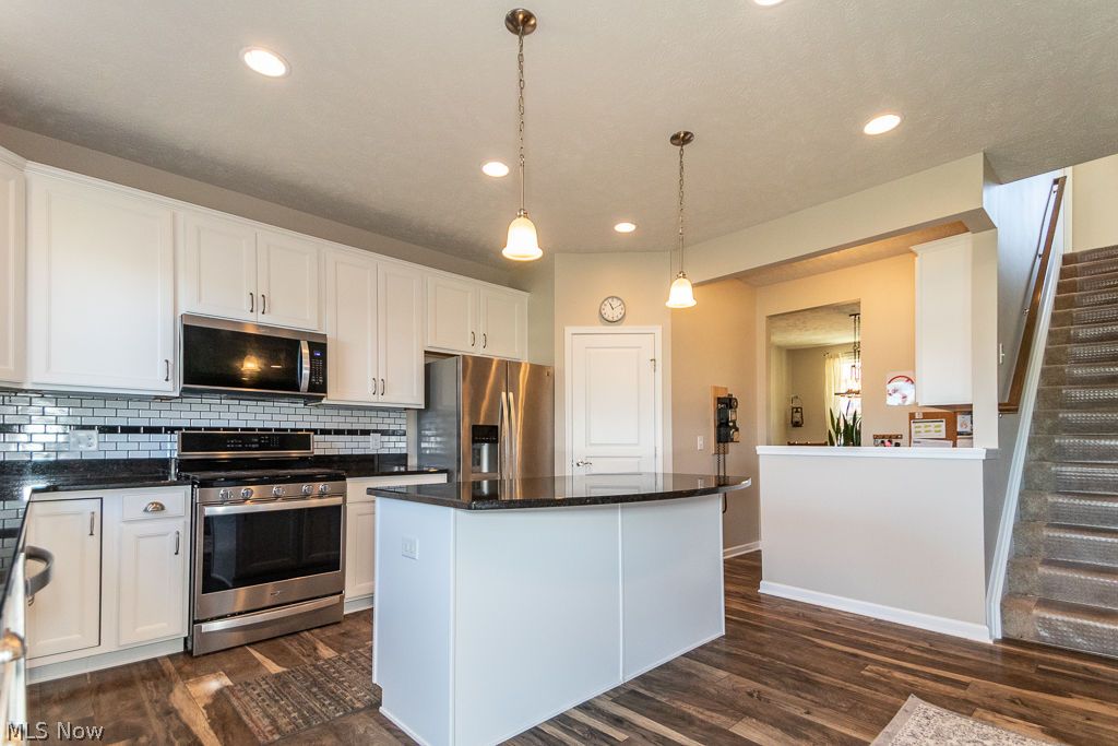 8024 Heatherglen Drive Mentor OH 44060