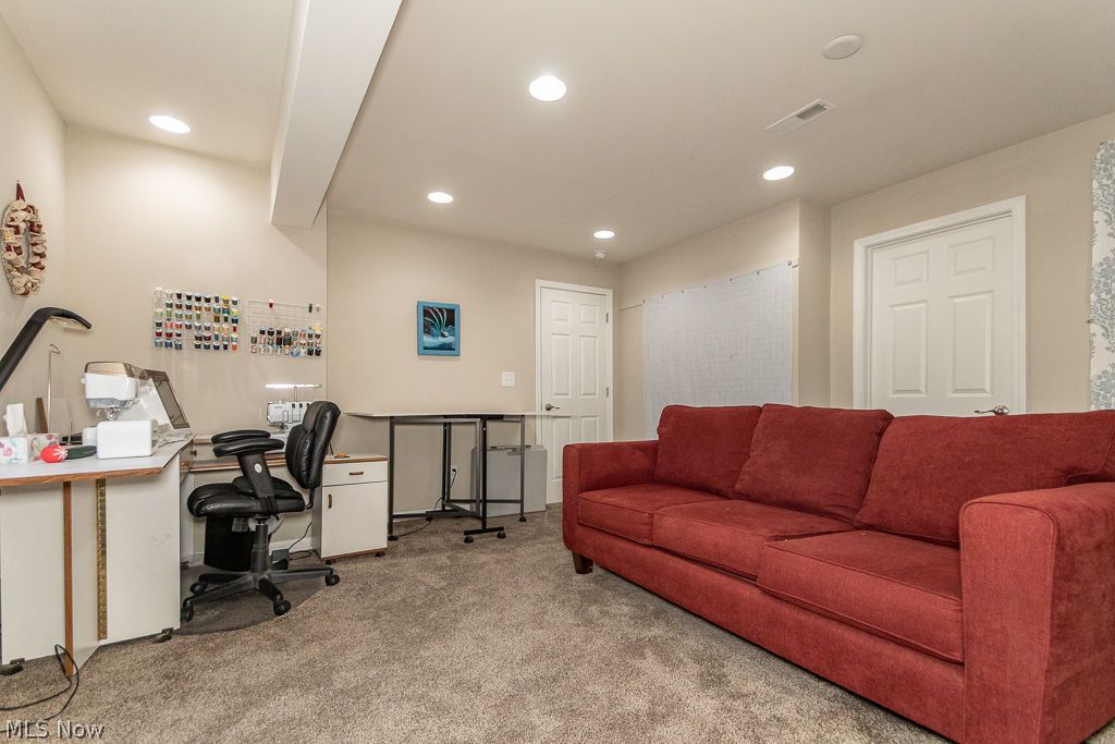 8024 Heatherglen Drive Mentor OH 44060
