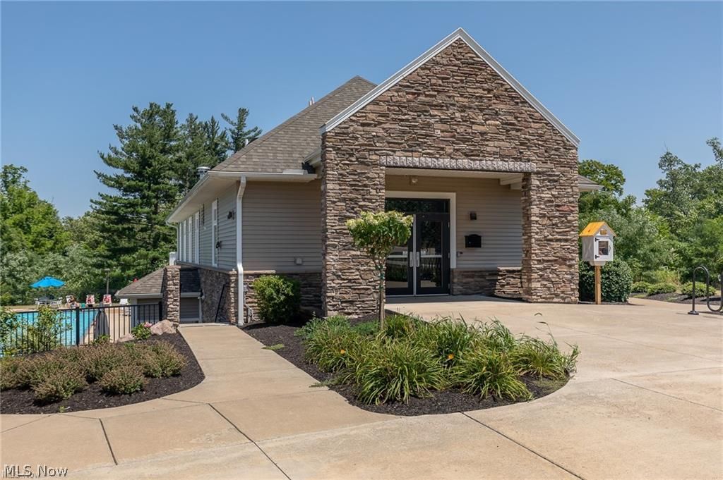 8024 Heatherglen Drive Mentor OH 44060