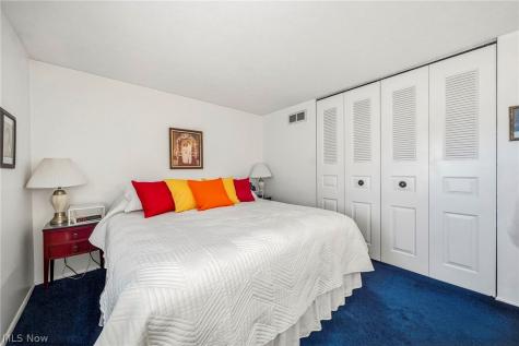 5487 Oak Ridge Drive Willoughby OH 44094