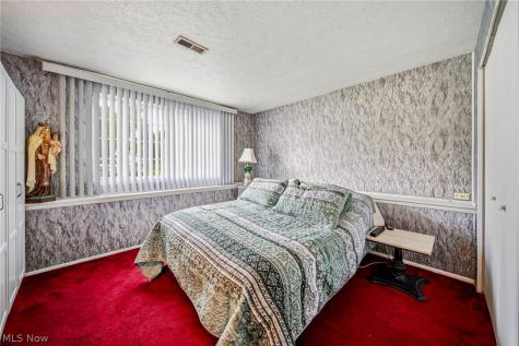 5487 Oak Ridge Drive Willoughby OH 44094