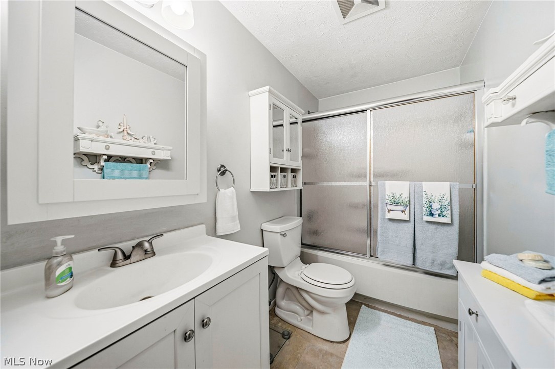 5487 Oak Ridge Drive Willoughby OH 44094