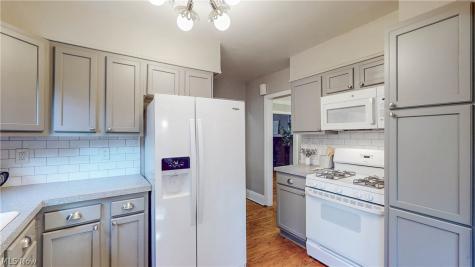 3534 Cedarbrook Road University Heights OH 44118