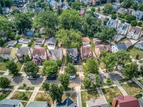 3534 Cedarbrook Road University Heights OH 44118
