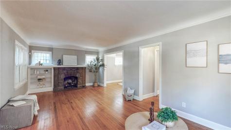 3534 Cedarbrook Road University Heights OH 44118